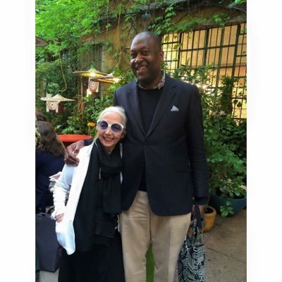 Profile Picture of Stephen Burrell (@DKburrell) on Twitter