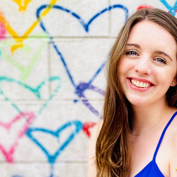 Profile Picture of Kate Mclean (@kate_mclean) on Poshmark