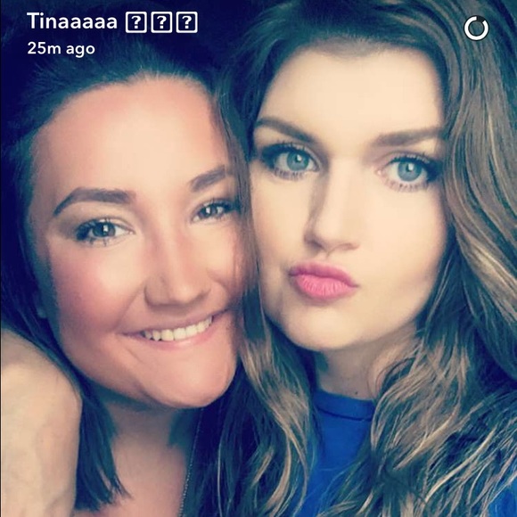 Profile Picture of Afton Harris (@aftonpaige15) on Poshmark
