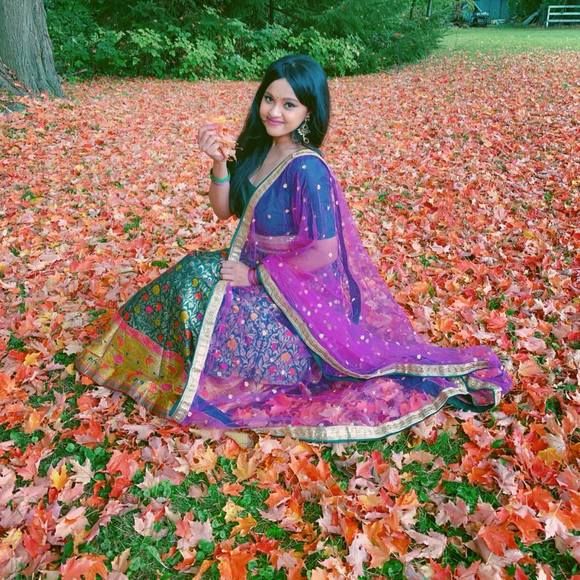 Profile Picture of Zafrin Zarin (@zarintrina) on Poshmark