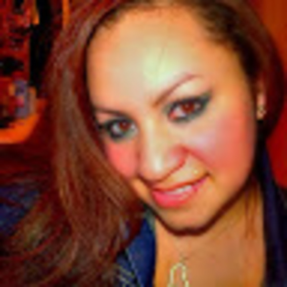 Profile Picture of Joseline Martinez (@shortymart) on Poshmark