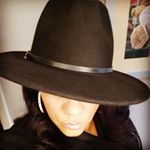 Profile Picture of Shelly Ellis (@fitglowslay) on Instagram