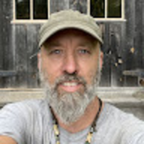 Profile Picture of Aaron Foster (@wafoster01) on Poshmark