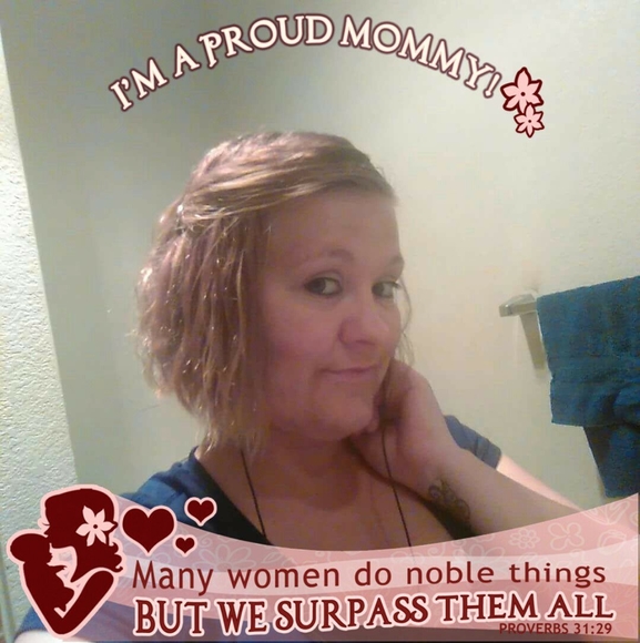 Profile Picture of Cassandra Ross (@cassy13090) on Poshmark