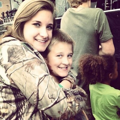 Profile Picture of John Quale (@johnqualeH21) on Twitter