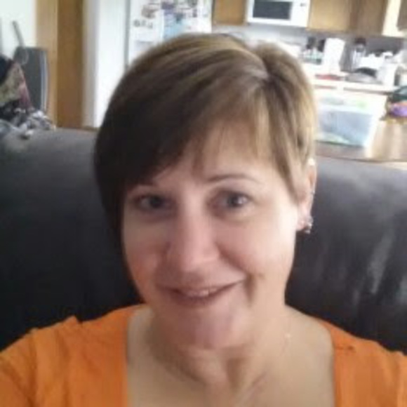 Profile Picture of Jill Duncalf (@jduncalf87) on Poshmark