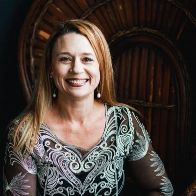 Profile Picture of Kim Tharp (@kimmies411) on Twitter