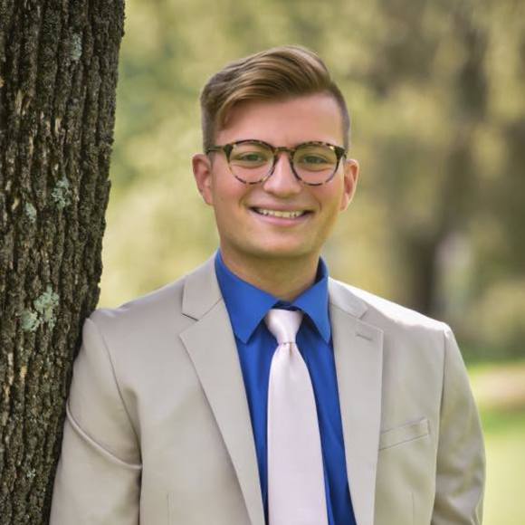 Peter Capalbo - Poshmark Profile Picture of Peter Capalbo (@pac365) on Poshmark