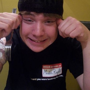 Profile Picture of Matt Moffatt (@heart_means_everything) on Myspace