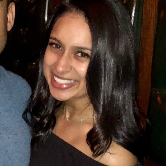 Profile Picture of Shivani Patel (@spatel325) on Poshmark
