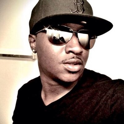 Profile Picture of Mark Reid (@ReidKnuckles) on Twitter