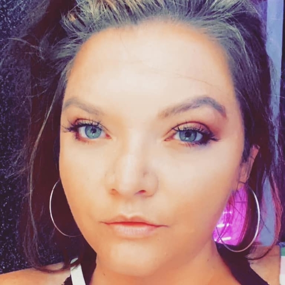 Profile Picture of Jecca Newport-kindle (@jecca1124) on Poshmark