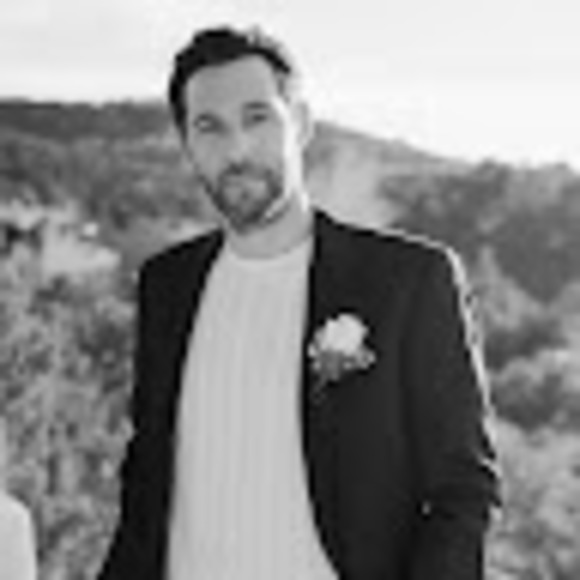 Profile Picture of Andrew Samuels (@andrewrsamuels) on Poshmark