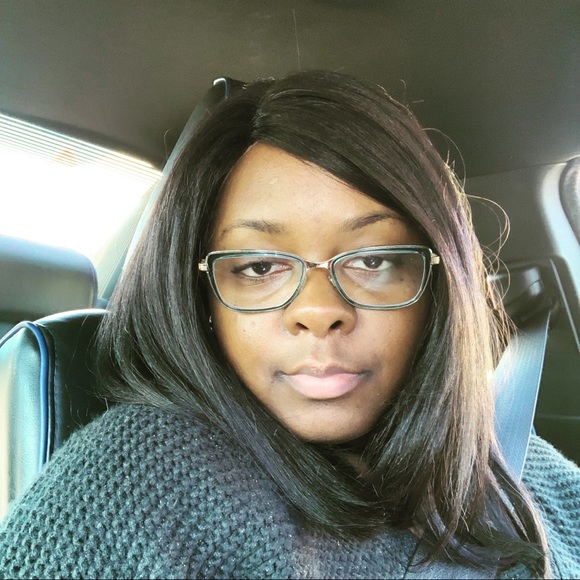 Profile Picture of Tomika Phillips (@tphill4) on Poshmark