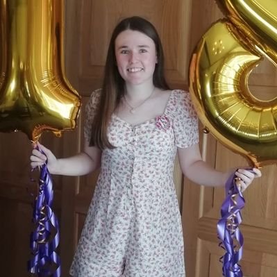 Profile Picture of Laura Sharman (@LauraSharman14) on Twitter