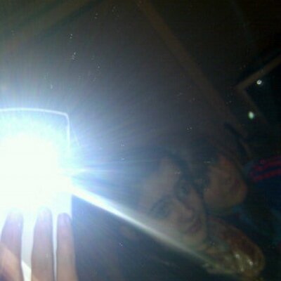 Profile Picture of Danielle Irvine (@DanielleI13) on Twitter