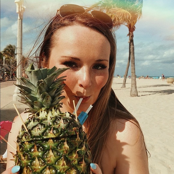 Profile Picture of Katie Mcdermott (@katiemcdermott8) on Poshmark