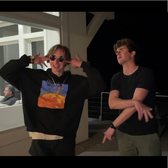 Profile Picture of Zach Kerekes (@zachker) on Poshmark