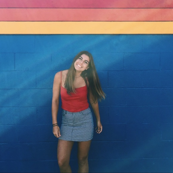 Profile Picture of Megan Groothuis (@megangroothuis) on Poshmark