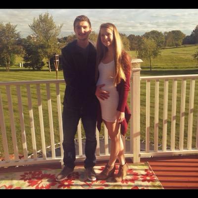 Profile Picture of Dani Fleming (@danikfleming) on Twitter