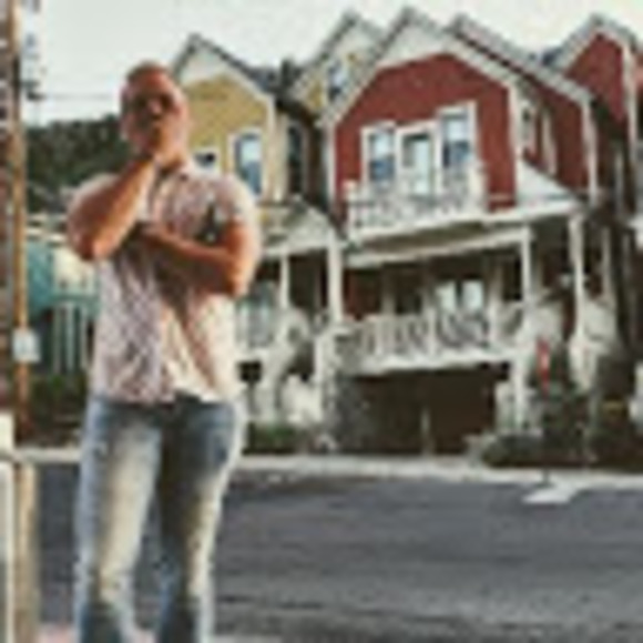 Profile Picture of Matt Tervort (@matttervort) on Poshmark