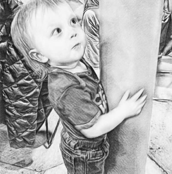 Profile Picture of Lori Marrinan (@lorijoe90) on Poshmark