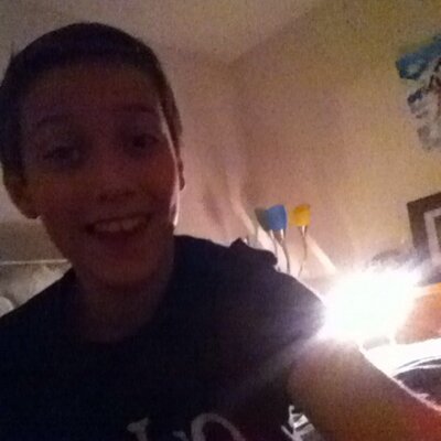 Profile Picture of Hunter Perrin (@_heyitshunter_) on Twitter