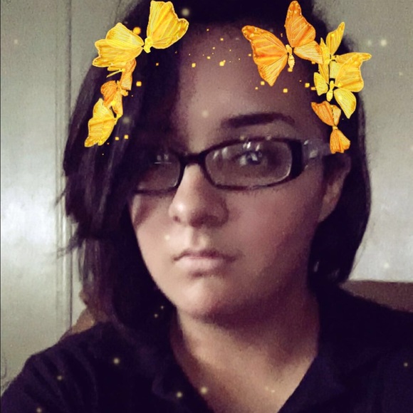 Profile Picture of Ruby Razo gonzalez (@joker_246) on Poshmark