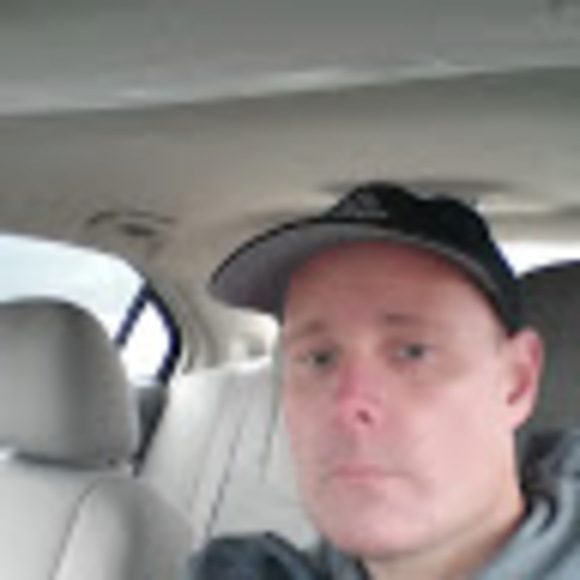 Erik Yoways - Poshmark Profile Picture of Erik Yoways (@eyoways) on Poshmark