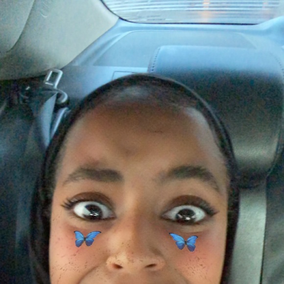 Profile Picture of Amina Ahmed (@aminaahmed818) on Poshmark