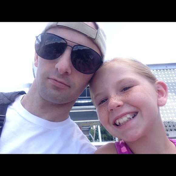 Profile Picture of Daniel Edmondson (@danieledmondson) on Poshmark