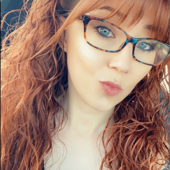 Profile Picture of Alysha Kusler (@akusler) on Poshmark