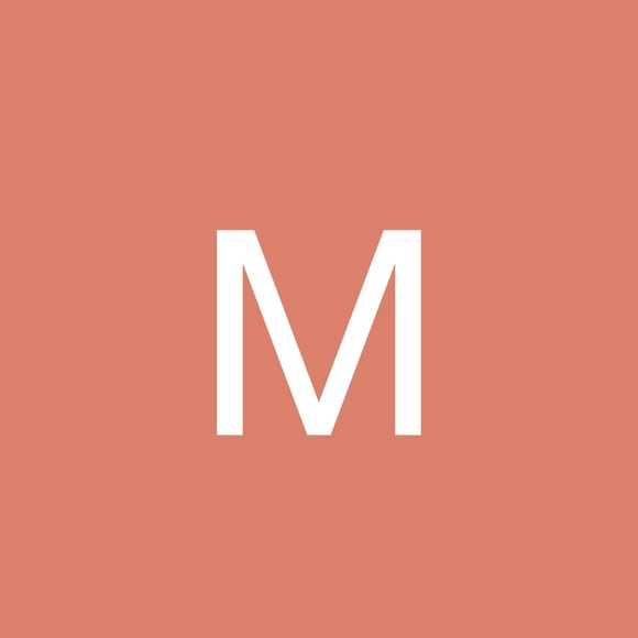 Profile Picture of ‘ Mainey (@maine_1849) on Poshmark