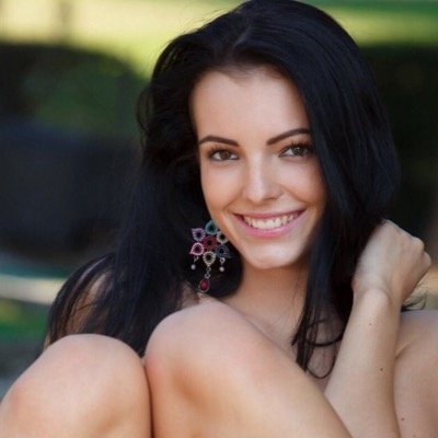 Profile Picture of Steven & Busty Babes (@steve_da_babe) on Twitter