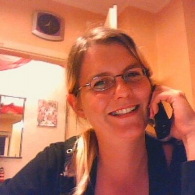 Profile Picture of Julia Schröter (@Magnolienmaus) on Twitter