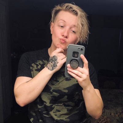 Profile Picture of Leah Weaver (@Ninjamonkey_lw) on Twitter