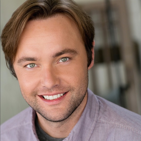 Christopher Donoghue - Poshmark Profile Picture of Christopher Donoghue (@cdiddii) on Poshmark