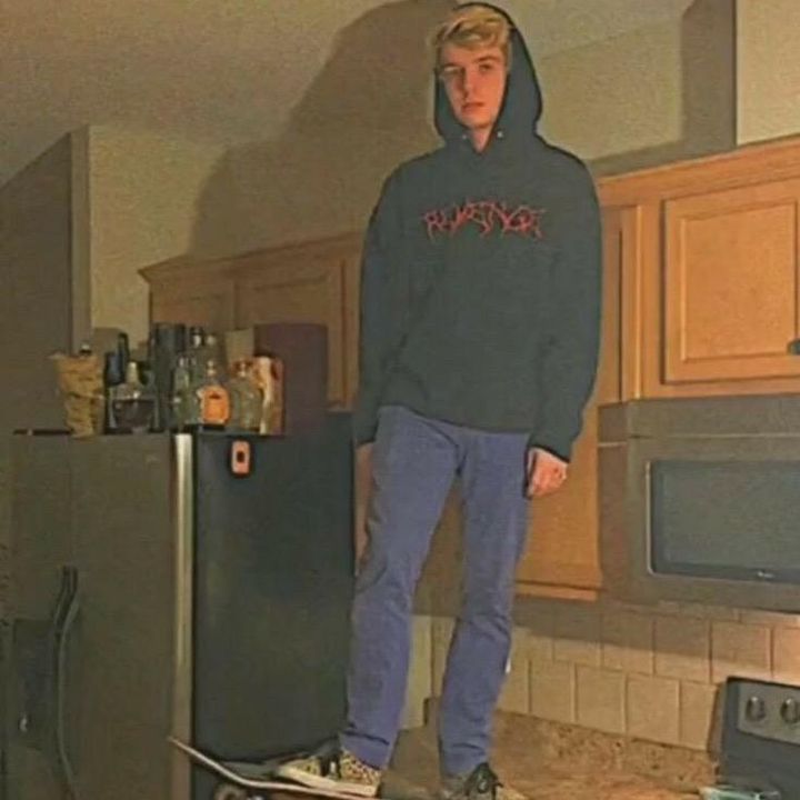 Profile Picture of K A R L (@karl.jacubs) on Tiktok