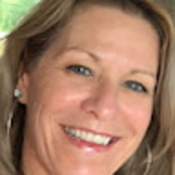 Michele Vendetti - Poshmark Profile Picture of Michele Vendetti (@m_vendetti) on Poshmark