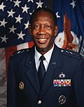 Profile Picture of Lester Lyles - Wikipediaon Wikipedia