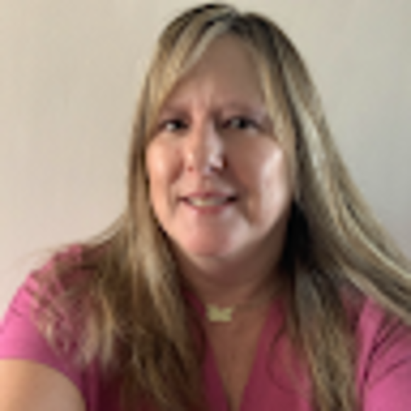 Profile Picture of Janet Corrigan (@janetcorrigan) on Poshmark