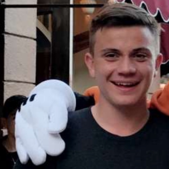 Profile Picture of Joseph Errington (@jojoflash) on Poshmark