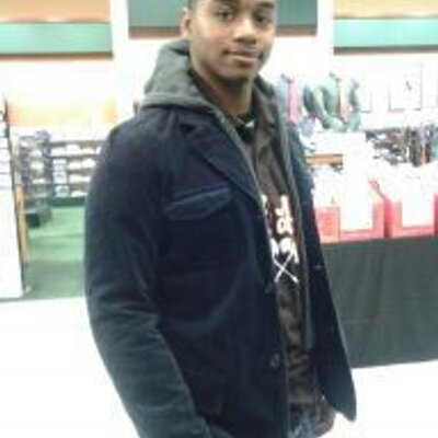 Profile Picture of Nick DGR Tarver (@Mr_Suit_Up_777) on Twitter