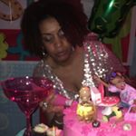 Profile Picture of Dawn Edwards-Phillips (@deessweettreats3) on Instagram