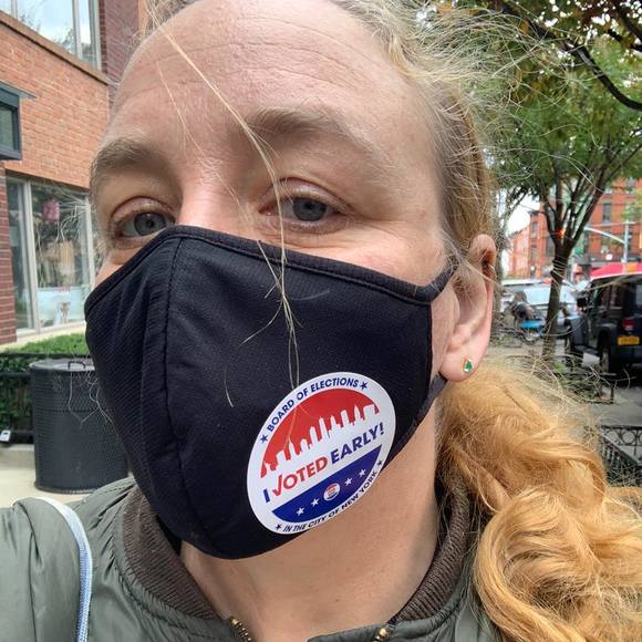 Profile Picture of Anna Wilking (@awilking) on Poshmark