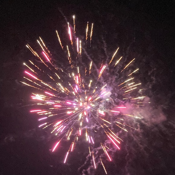 Profile Picture of Mairinta Schnaedter (@my2jem13) on Poshmark