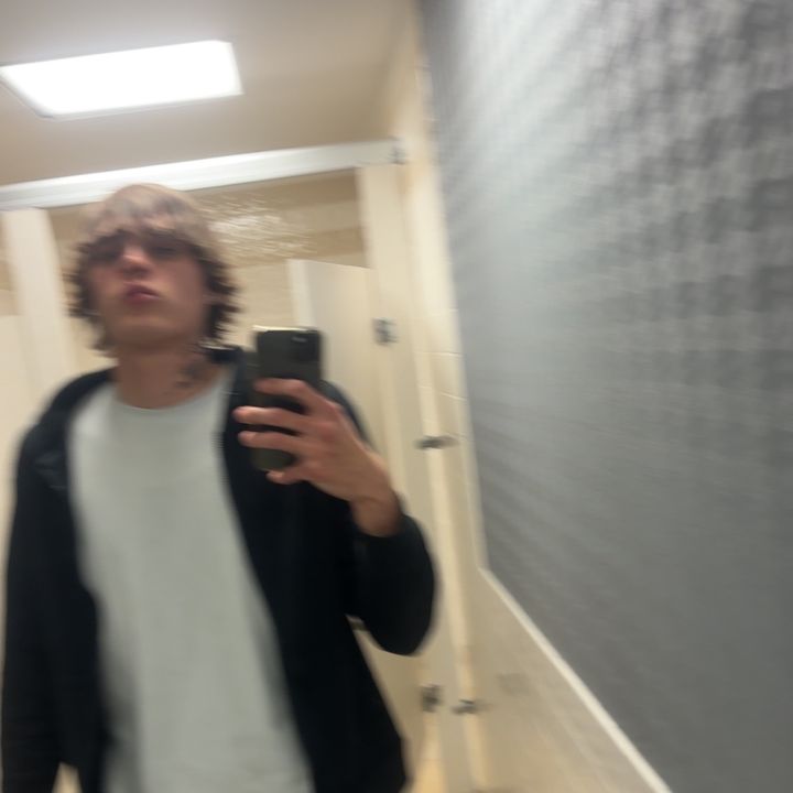 Profile Picture of 🅿️🚹Ⓜ️🅿️ (@gabriel.rector) on Tiktok