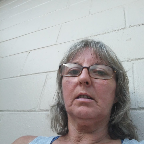 Profile Picture of Robin Mcgill (@robinmcgill) on Poshmark