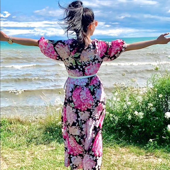 Profile Picture of Sharmin Chowdhury (@sharmin89) on Poshmark
