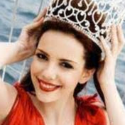 Profile Picture of Queen Julia (@queenjulia4718) on Youtube